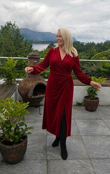 SERAFINA DRESS – Red Velvet - ca.15 sept levering