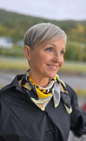 Hovedbilde ARWEN SCARF ( hy52 ) - SVART/GUL