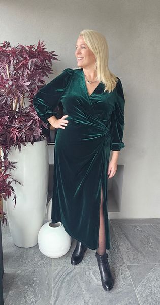 SERAFINA DRESS – Emerald green velvet- ca.25 sept levering