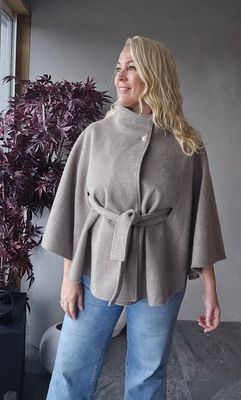 Hovedbilde NO&Euml;LLE EDITION CAPE – mocha taupe 