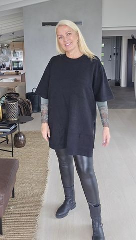 Hovedbilde KC Niela Pullover - Kaffe Curve - black