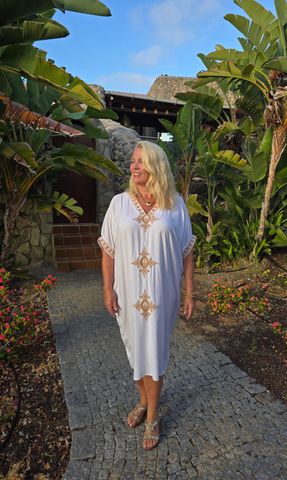 Hovedbilde THALASSA KAFTAN - SHORT – white & gold 