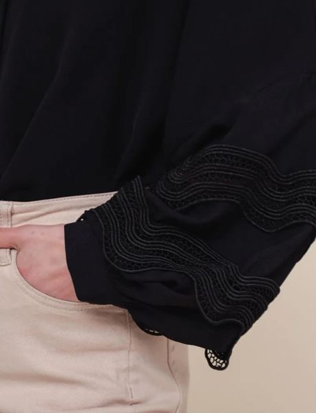 Saga Blouse ( 8585-3205) - Black - ca.25 august levering