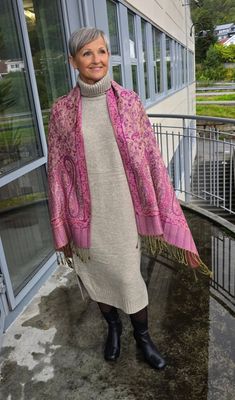 Hovedbilde Nayara Scarf (U01-C) - Pink