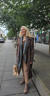 Hovedbilde Nayara Scarf (U01-D) - Chocolate & Blue