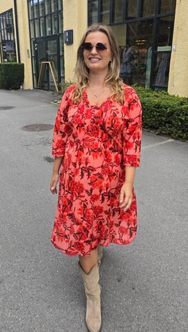 Hovedbilde ONE SEASON - MIDDY POPPY - Ibiza coral 