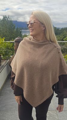 Hovedbilde ESSENZA KIRA PONCHO (100 % Merinoull) – ...