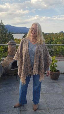 Hovedbilde ROXANA PONCHO SCARF ( dl1902 ) - beige w/grey