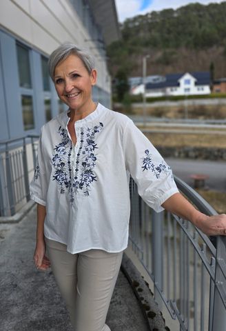 Hovedbilde NAXOS BLOUSE ( br11) - white 